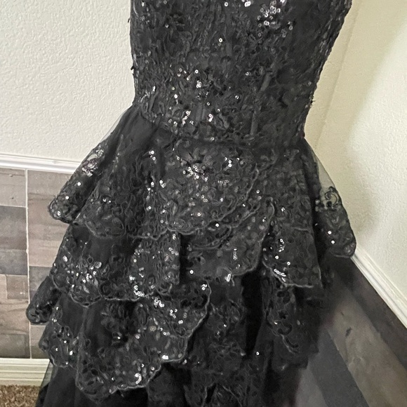 🔥 Dress with sequined appliqués multi-layers with slit - Picture 4 of 6